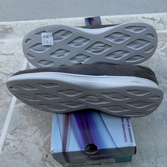 New Skechers Pro Go Step Lite Goga Max Gen 5 Lightweight Slip On Shoes 11M - Picture 6 of 12